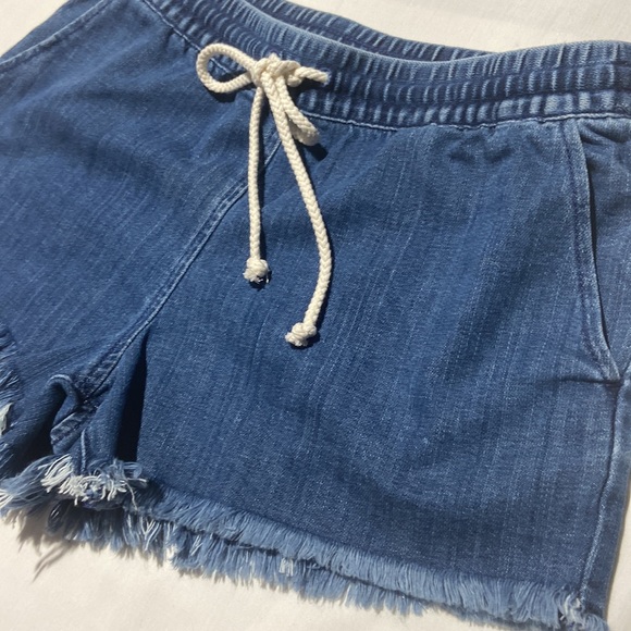 Aerie Drawstring Denim Elastic Waist Pull-on Shorts. Size XS. - Picture 3 of 6